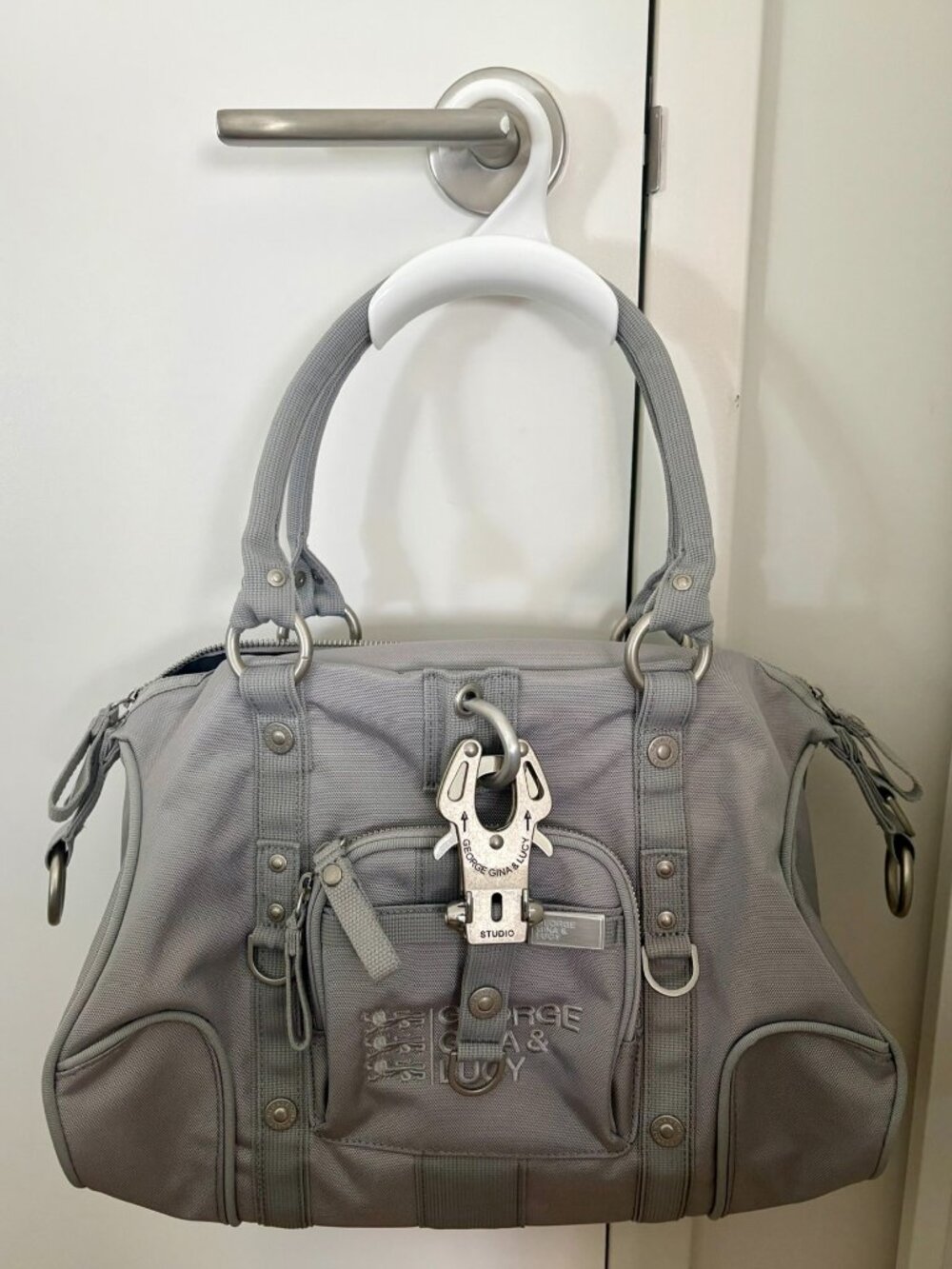 George Gina & Lucy CORTINA DELUXE star / fighter